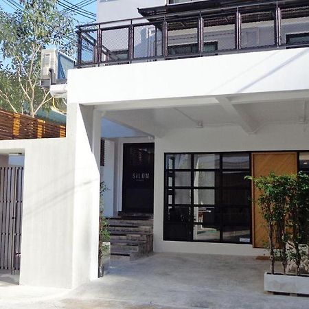 Silom Studios Bangkok Exterior photo